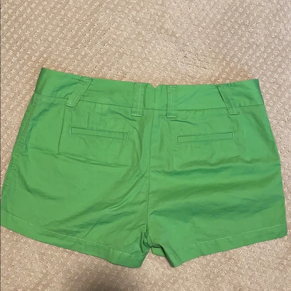 J Crew Spring Green Chino Shorts Size 10 - Picture 2 of 2